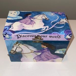 Enchantmints musical jewelry box